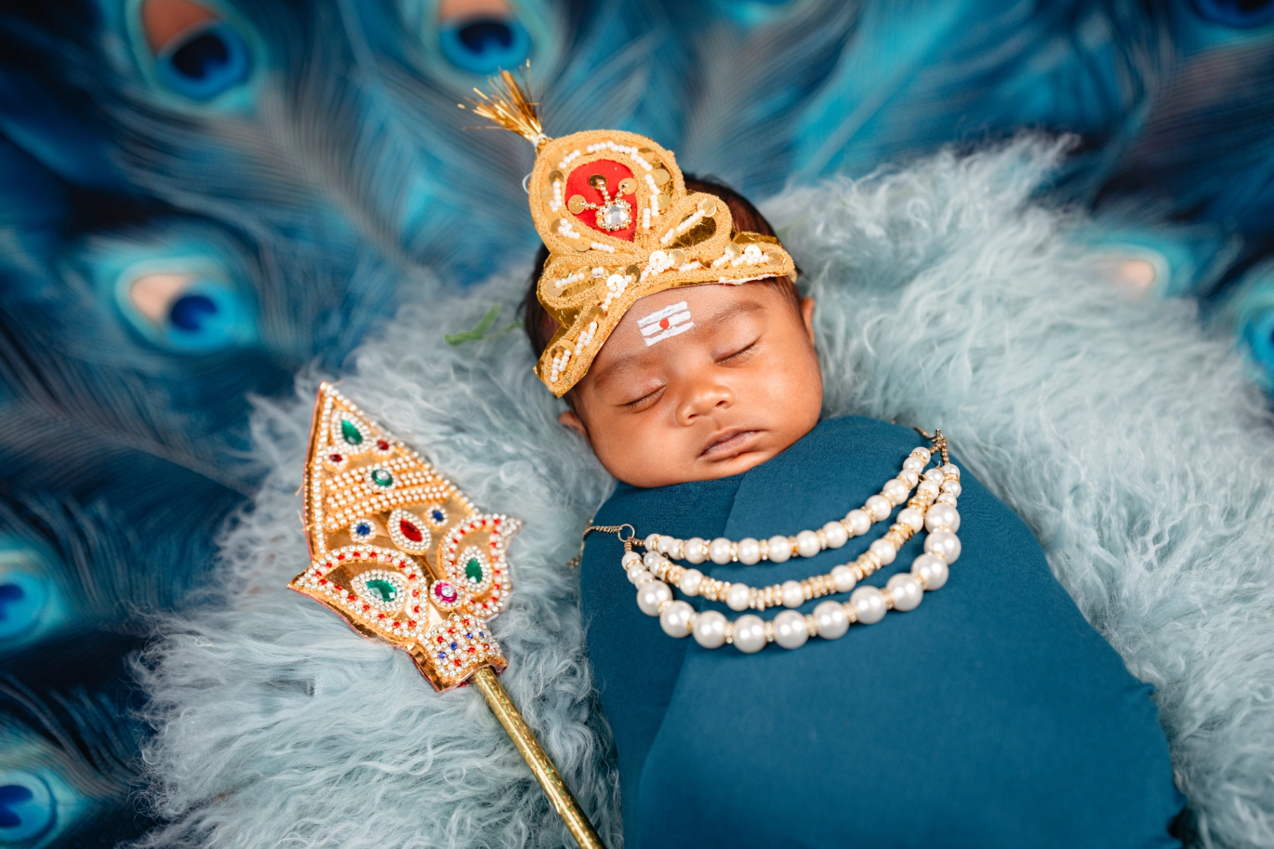 First birthday milestone and baby cake smash portrait by AP Photography in Hosur (#26)