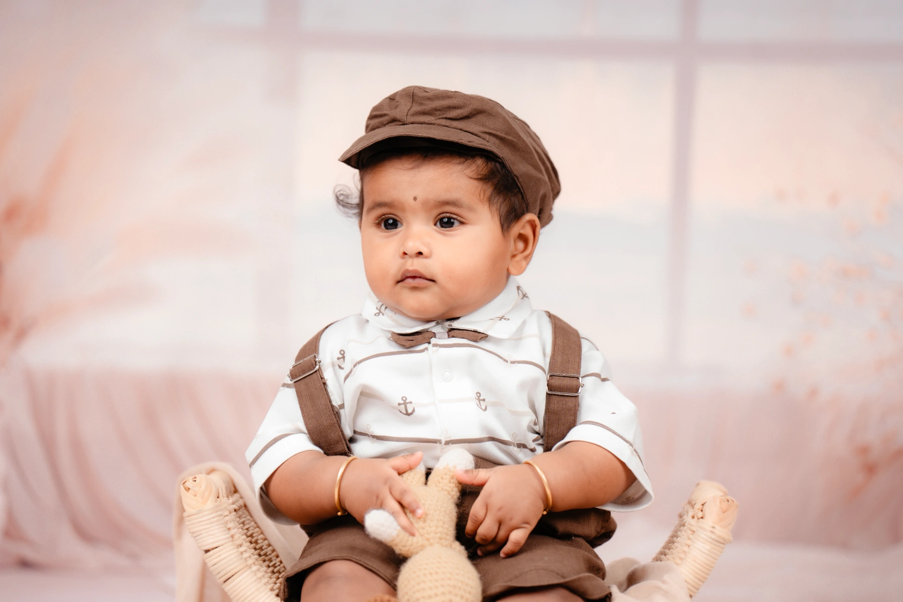 First birthday milestone and baby cake smash portrait by AP Photography in Hosur (#10)