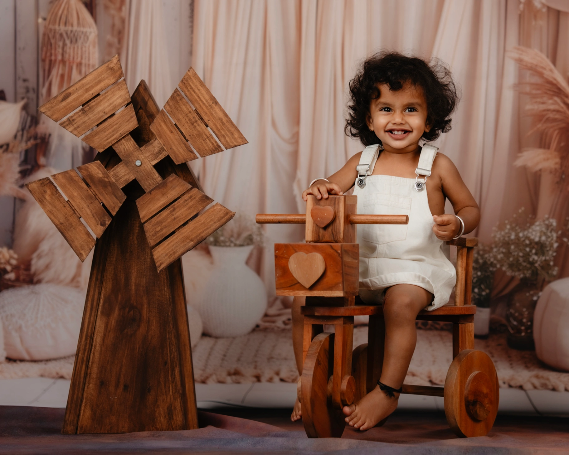 First birthday milestone and baby cake smash portrait by AP Photography in Hosur (#7)