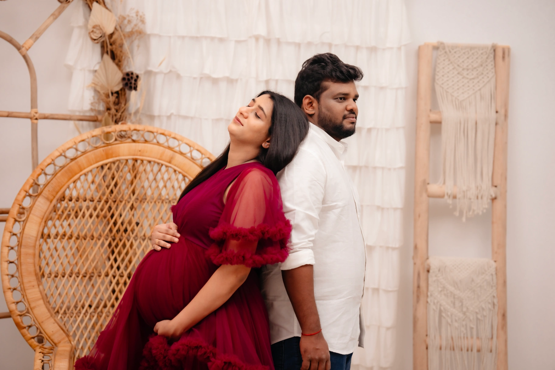 Natural light maternity pregnancy portrait by AP Photography in Hosur (#13)