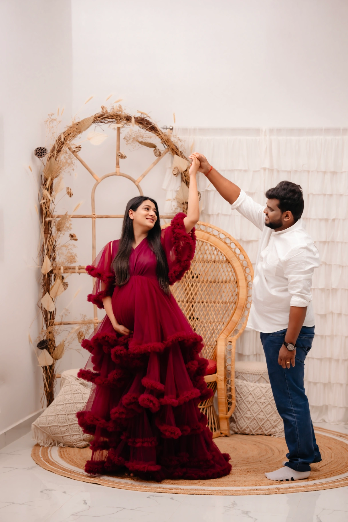 Natural light maternity pregnancy portrait by AP Photography in Hosur (#11)