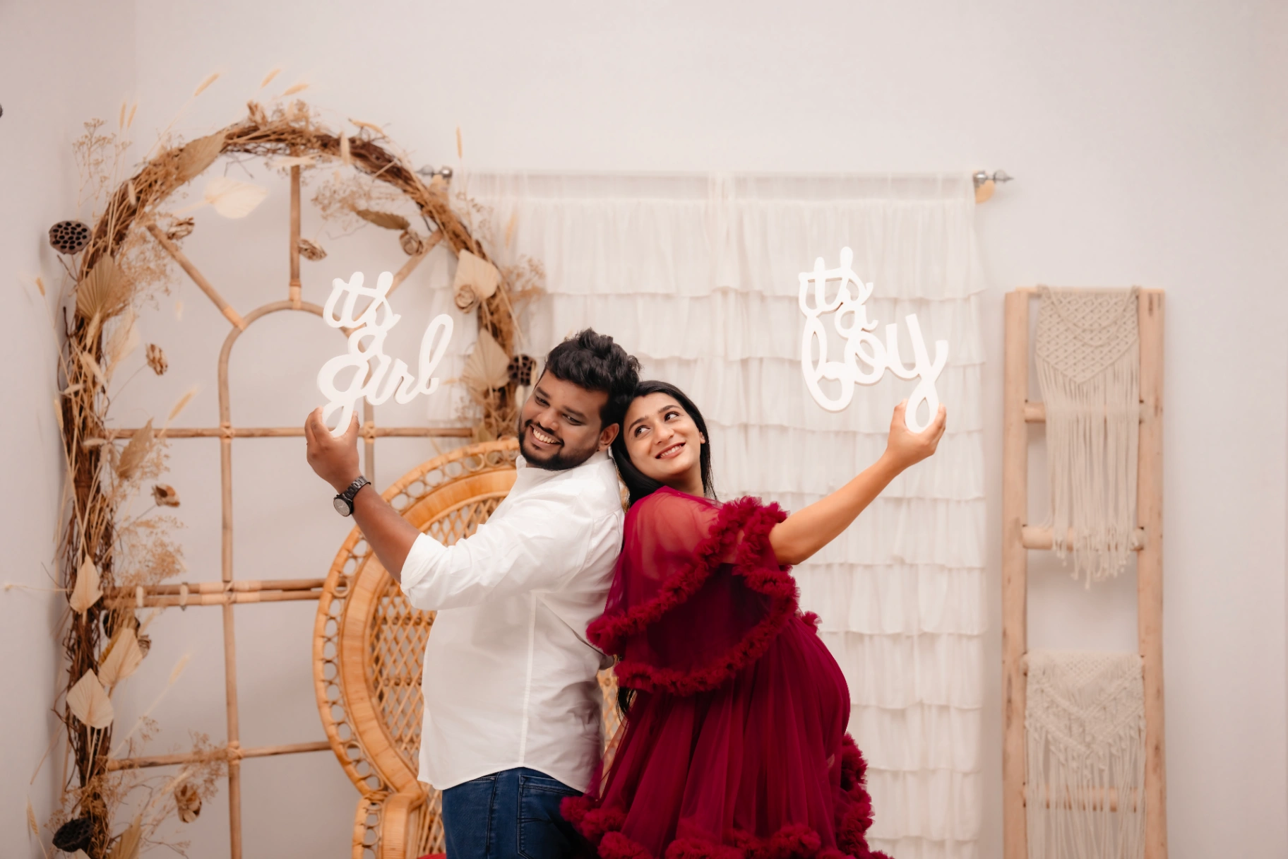Natural light maternity pregnancy portrait by AP Photography in Hosur (#9)