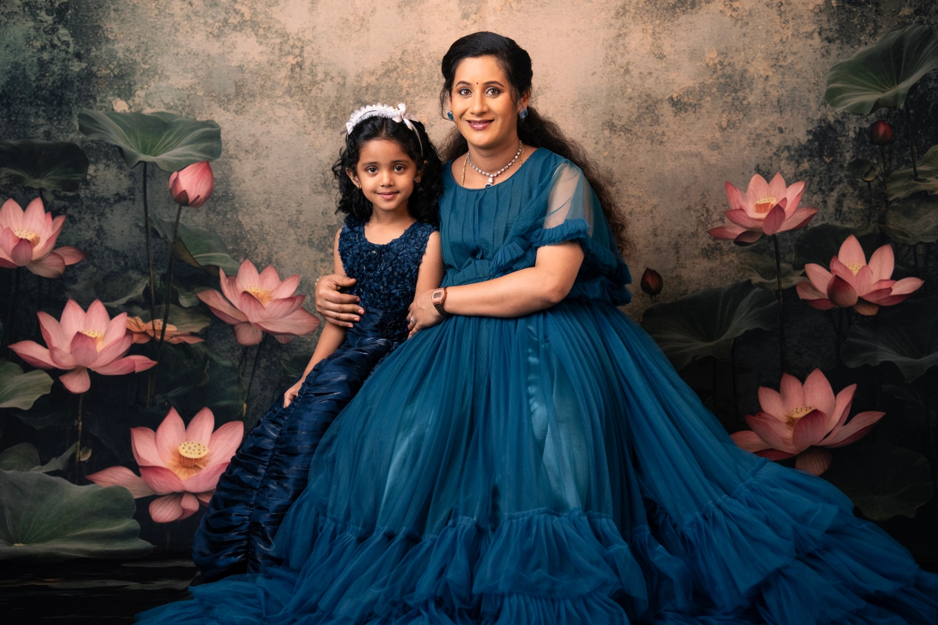 Natural light maternity pregnancy portrait by AP Photography in Hosur (#2)