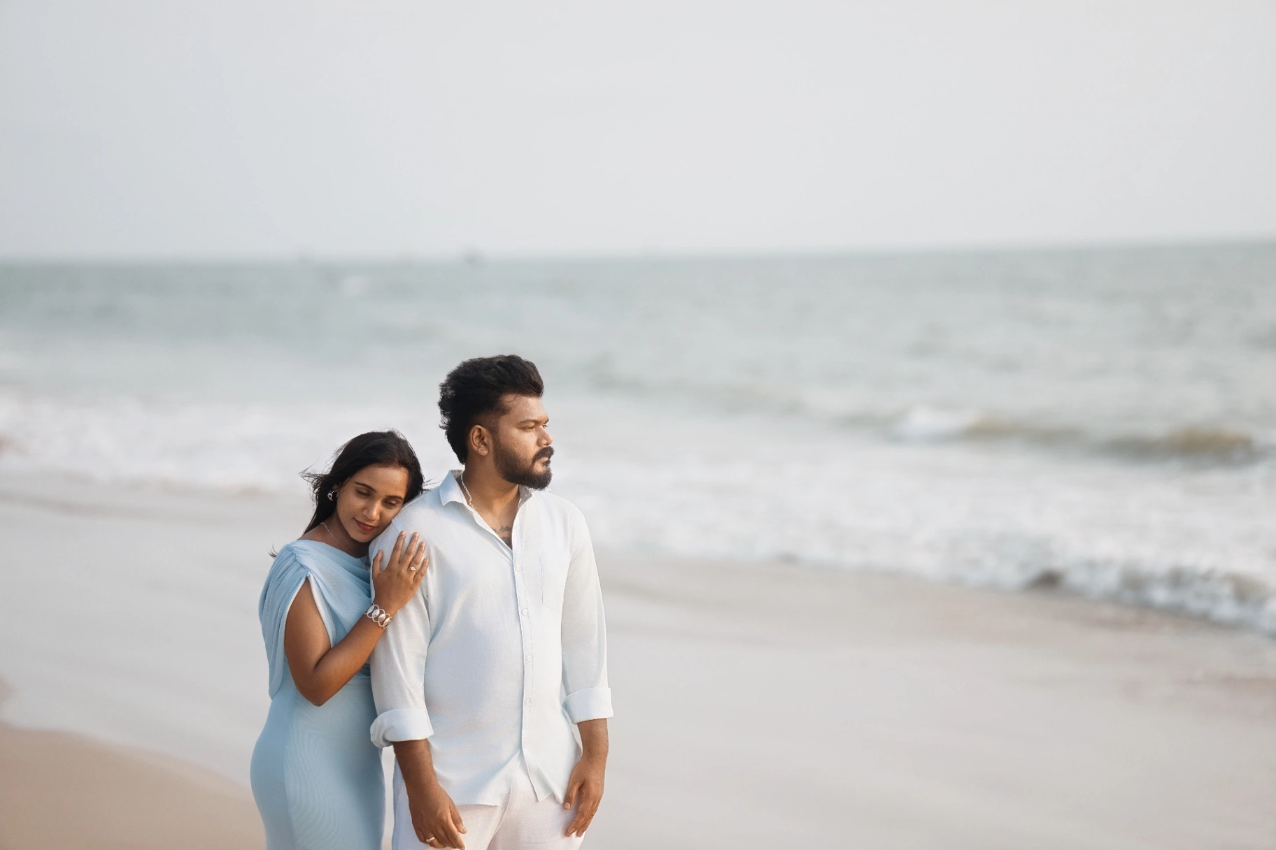Romantic outdoor pre-wedding couple photoshoot by AP Photography in Hosur (#6)