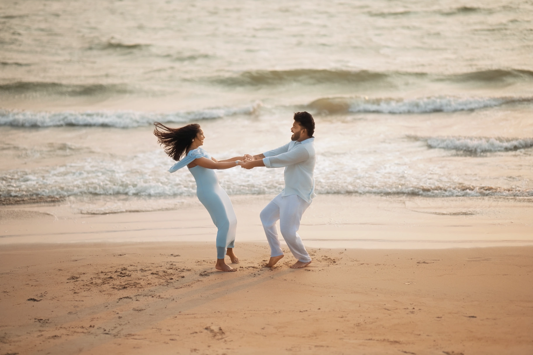 Romantic outdoor pre-wedding couple photoshoot by AP Photography in Hosur (#5)