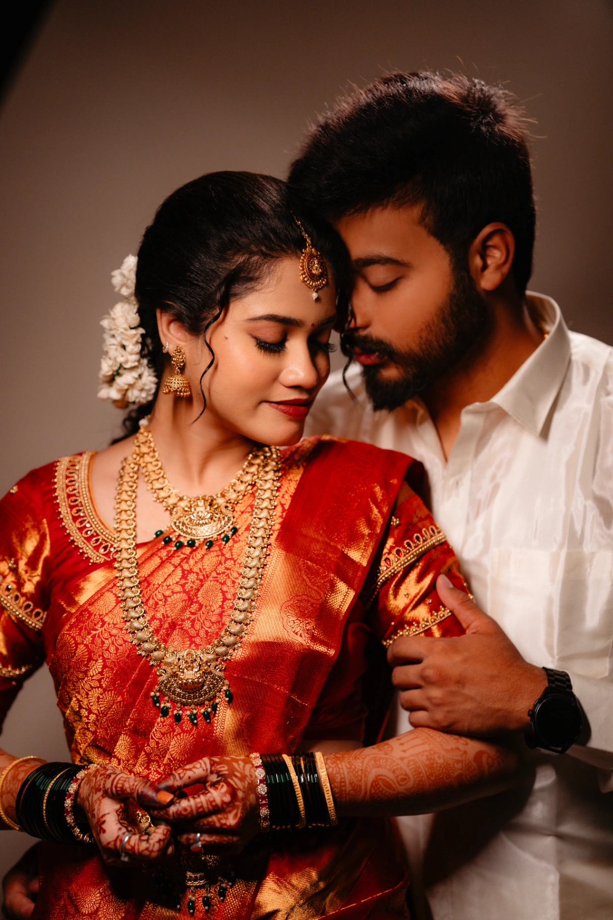 Traditional candid wedding ritual and couple portrait by AP Photography in Hosur (#16)